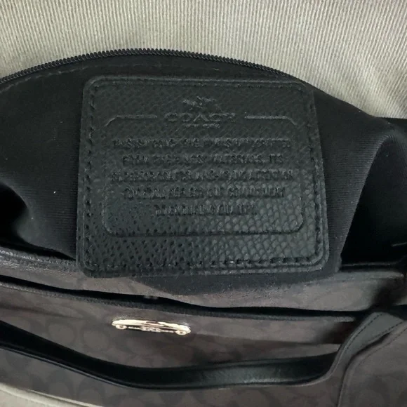 Coach Signature Purse- beautiful & great price!! - Picture 5 of 15